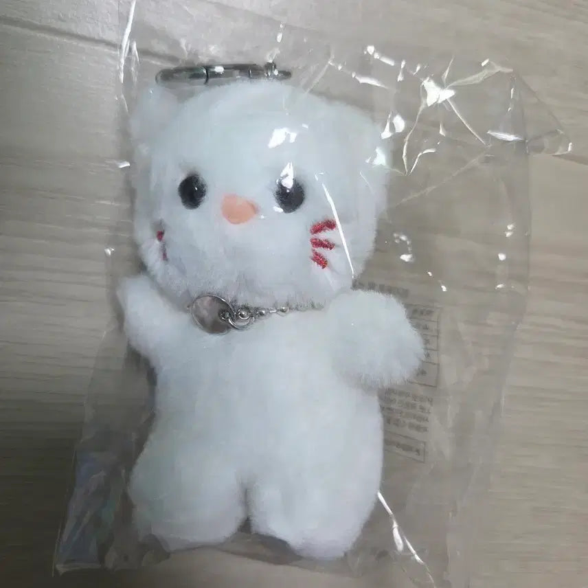[BUNJANG] Hera Cat Plush Keychain New / 헤라 고양이 인형 키링 새상품