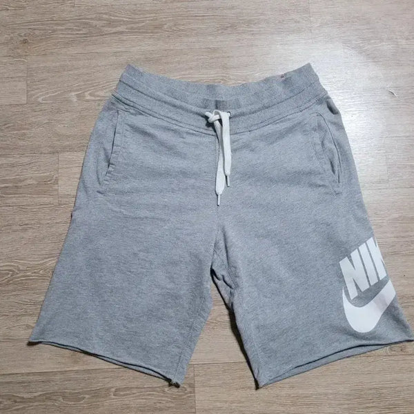 [BUNJANG] Nike Grey Training Shorts (Size M) / 나이키 반바지 사이즈M