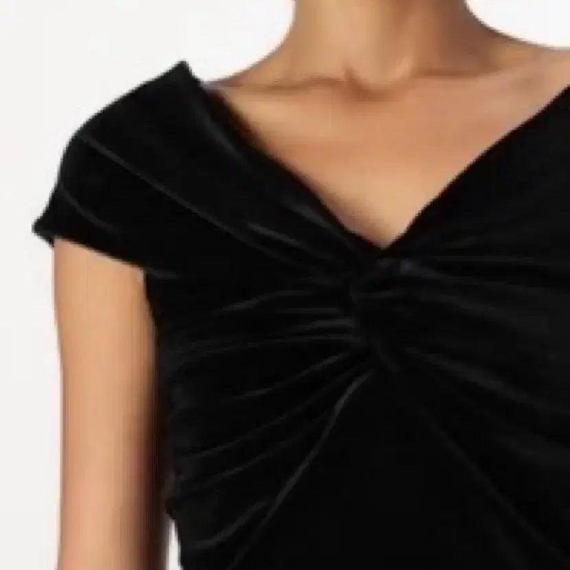 [BUNJANG] Black Velvet Ribbon Puff Sleeve Top / 여성 블랙 벨벳 리본 퍼프 탑 판매합니다.