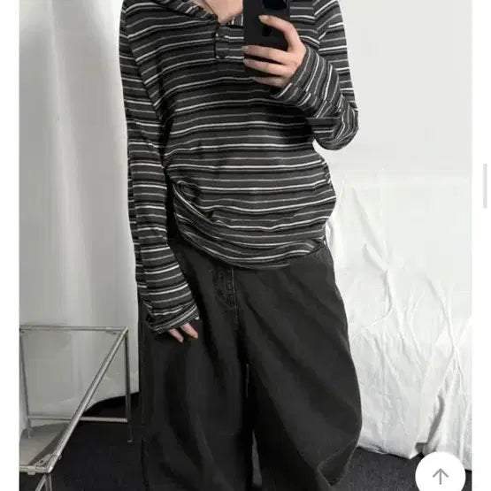 [BUNJANG] Stripe Long Sleeve Off Shoulder Top / 스트라이프 긴팔 오프숄더