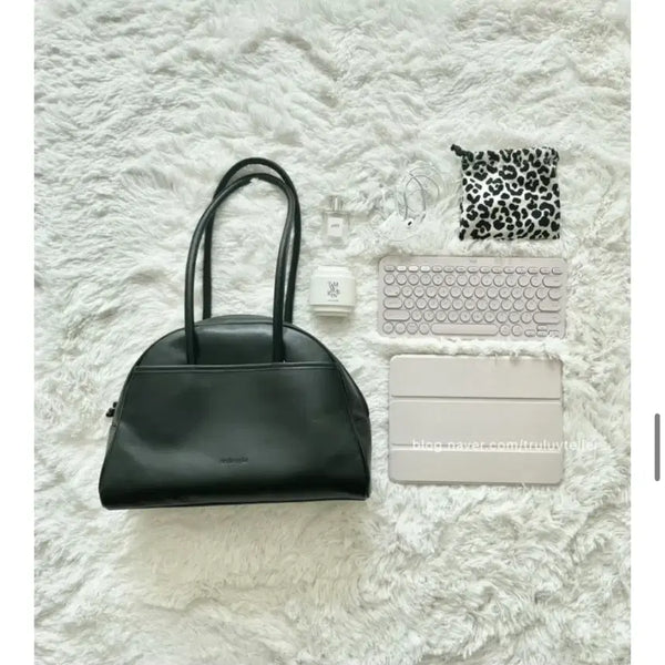 [BUNJANG] Archive Appk Black Leather Bowling Bag Large / 아카이브앱크 블랙 레더 볼링백 라지