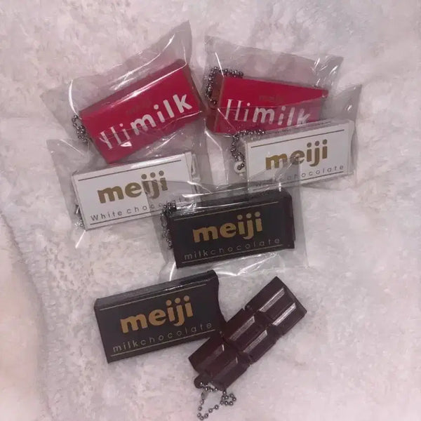 [BUNJANG] Meiji Chocolate Snack "Ppakki" Clicker Keychain / 레어템) 메이지 meiji 초코 뽀각 키캡 딸깍이 똑딱이 클리커 키링