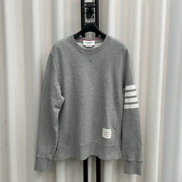 [BUNJANG] Thom Browne Diagonal Stripe Sweatshirt Grey Size 3 / 톰브라운 사선완장 맨투맨 그레이 (3사이즈)