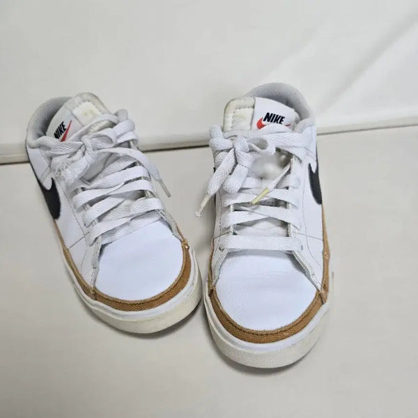 [BUNJANG] Nike Athletic Shoes Sneakers / 나이키 운동화 스니커즈 220(신발)