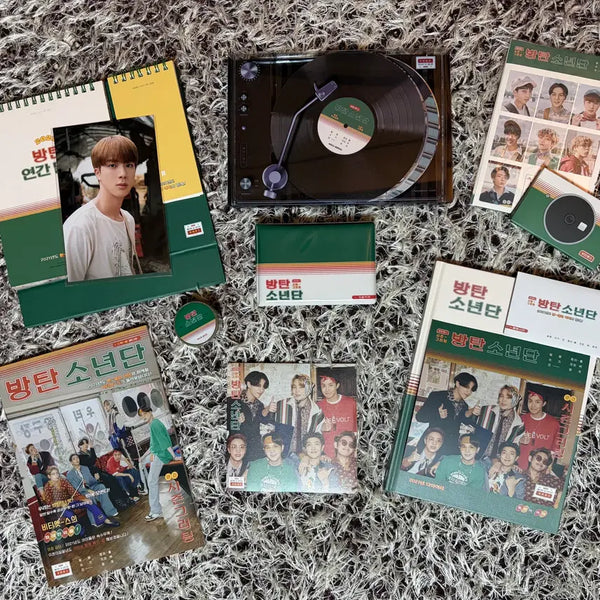 [BUNJANG] BTS 2021 Season's Greetings Full Set (Includes Jin) / 방탄소년단 BTS 2021 시즌그리팅 시그 풀세트 (랜덤 진 석진 포함)