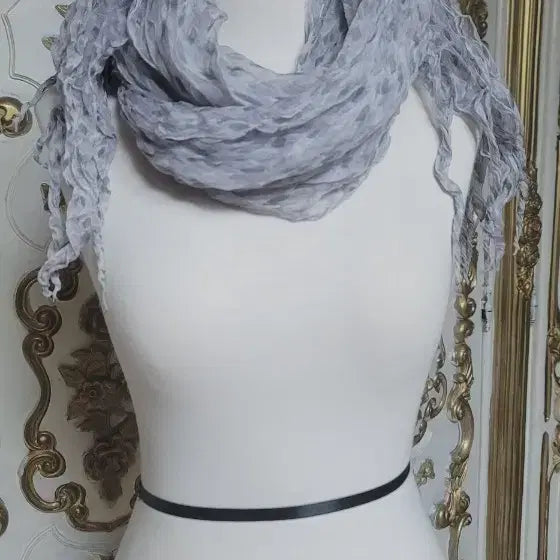 [BUNJANG] Light Blue Ditsy Floral Thin Scarf / 잔꽃무늬 하늘색 얇은 스카프