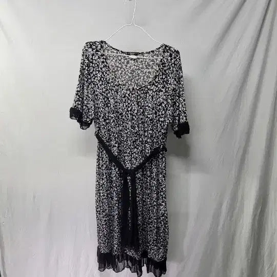 [BUNJANG] Black Floral Print Chiffon Belted Maxi Dress / 플라워 프린트 블랙 쉬폰 벨트 원피스 여러개 개당
