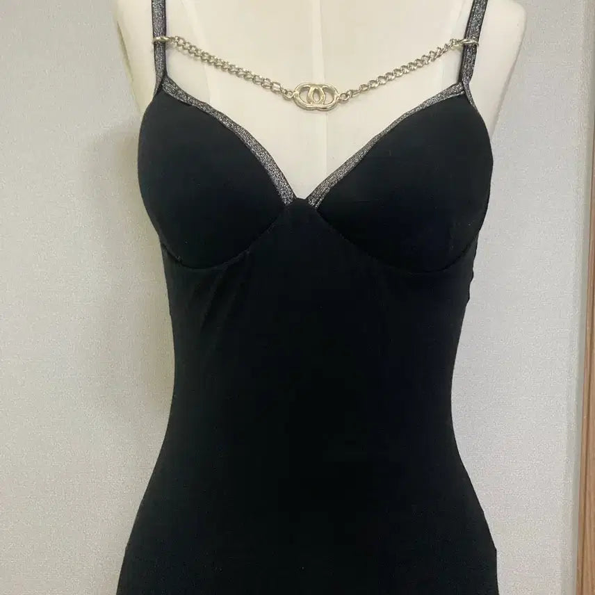 [BUNJANG] DIA Gyaru Black Chain Halter Top / 이번주까지 할인)D.i.a 다이아 갸루 블랙 체인 나시 오네갸루 마즈