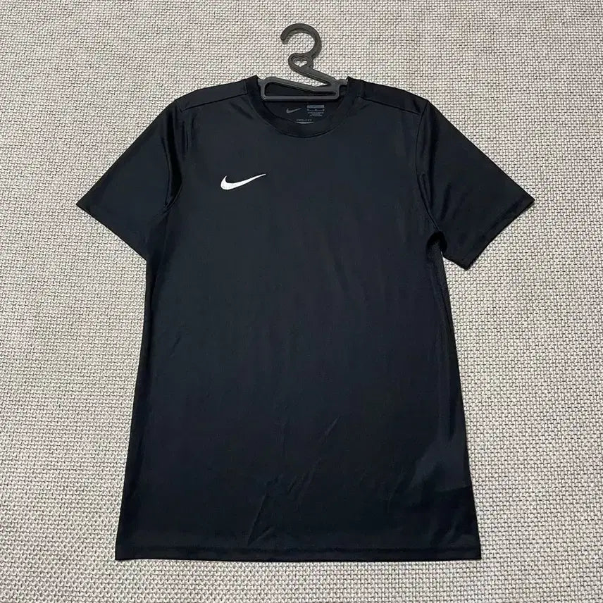 [BUNJANG] Nike Dri-FIT Round Neck T-Shirt / M 나이키 기능성 라운드 반팔티 B.7617
