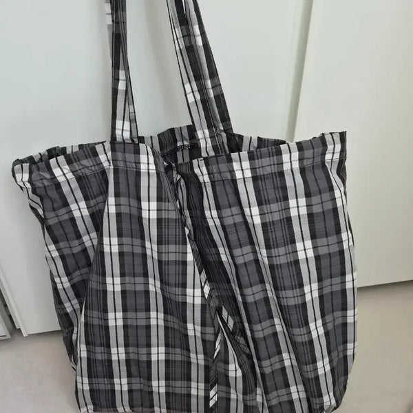 [BUNJANG] Checkered Drawstring Tote Bag / 체크무늬 끈 조리개 에코백 가방 해변가 짐가방 여행가방