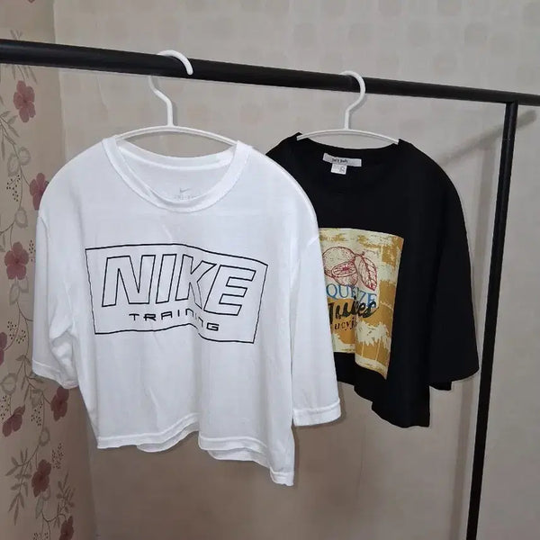 [BUNJANG] Nike & Juicy Juicy Cropped T-Shirts Bundle / 2개일괄 나이키 크롭 반팔티/쥬시쥬디 크롭반팔티2개일괄