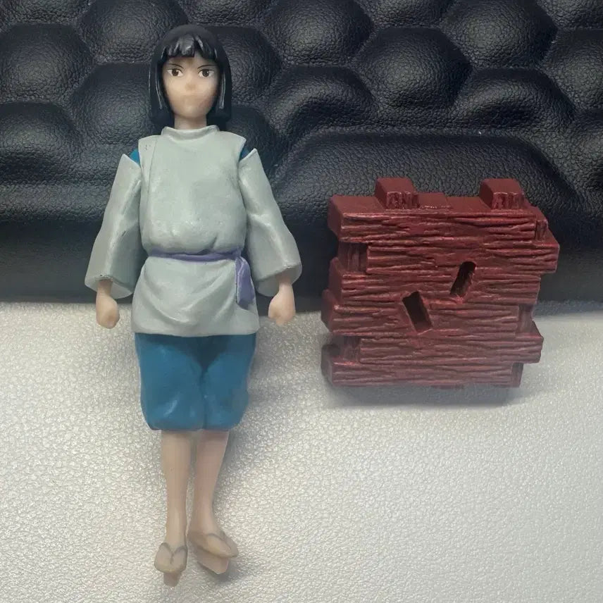 [BUNJANG] Studio Ghibli Spirited Away Haku Figure / [지브리 정품] 센과치히로 하쿠 피규어