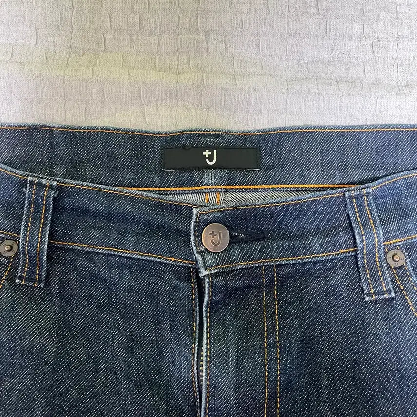 [BUNJANG] Uniqlo + J Selvedge Straight Jeans / 유니클로 + J 셀비지 스트레이트 진 (34)