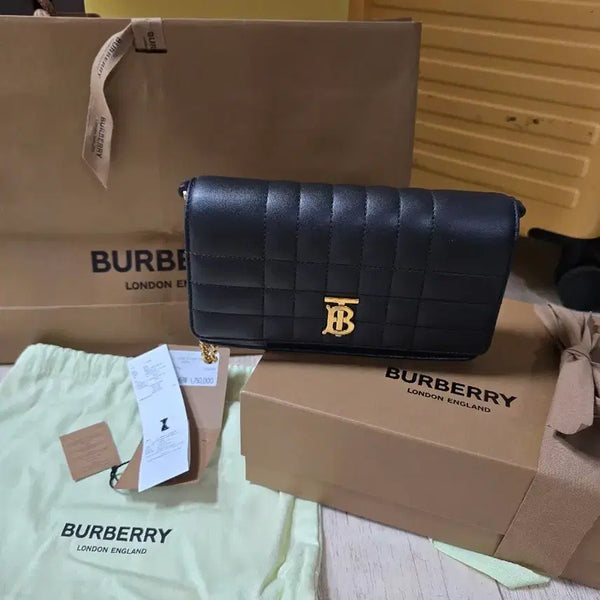 [BUNJANG] Burberry Lola Quilted Leather Chain Bag Black / 버버리 퀼팅 레더 체인 블랙 가방