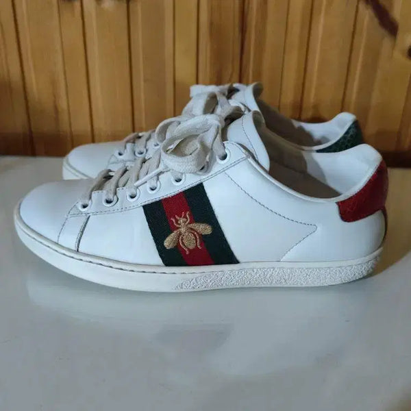 [BUNJANG] Gucci Ace Bee Sneakers (35, 225mm) / 35 225mm 구찌 에이스 꿀벌 스니커즈