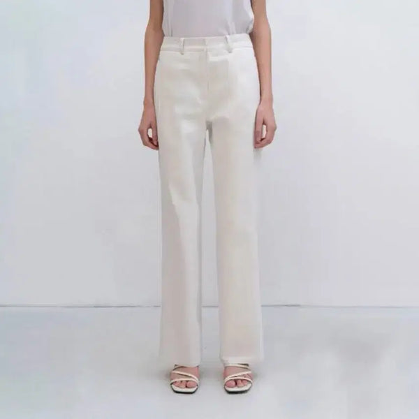 [BUNJANG] Ree Rivet Detail Straight Denim Pants Ivory / 리이 RE RHEE 리벳 디테일 스트레이트 데님 팬츠 아이보리