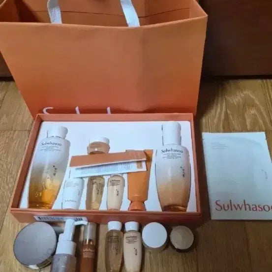 [BUNJANG] Sulwhasoo Cosmetics Sample Set with Shopping Bag / 설화수 화장품 견본 세트 + 쇼핑백