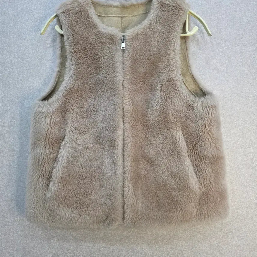 [BUNJANG] A&D Australian Natural Sheepskin Vest / A&D 호주산 천연양털조끼. 무스탕 양털100 베스트.
