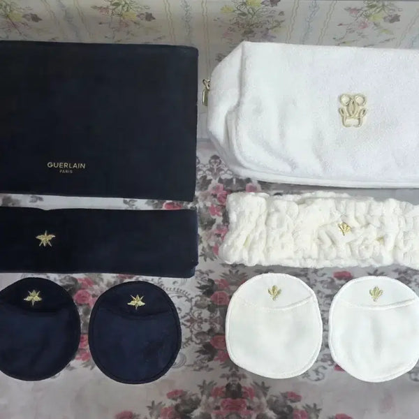 [BUNJANG] Guerlain Velvet Pouch, Headband & Pad Set / 새상품 겔랑 헤어밴드 파우치 패드 벨벳 네이비 화이트