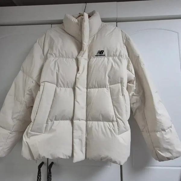 [BUNJANG] New Balance Women's Short Padded Jacket (Ivory) / 뉴발란스 여성 패딩
