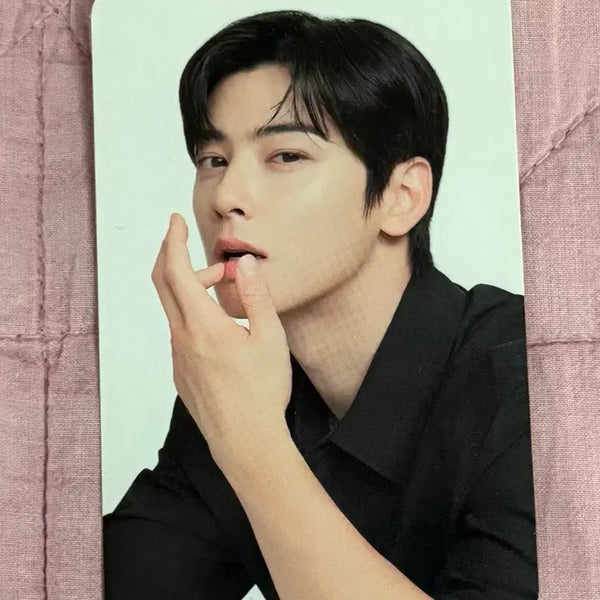 [BUNJANG] ASTRO Cha Eun Woo x Norang Tongdak Photocard / 차은우x노랑통닭 포카판매합니디