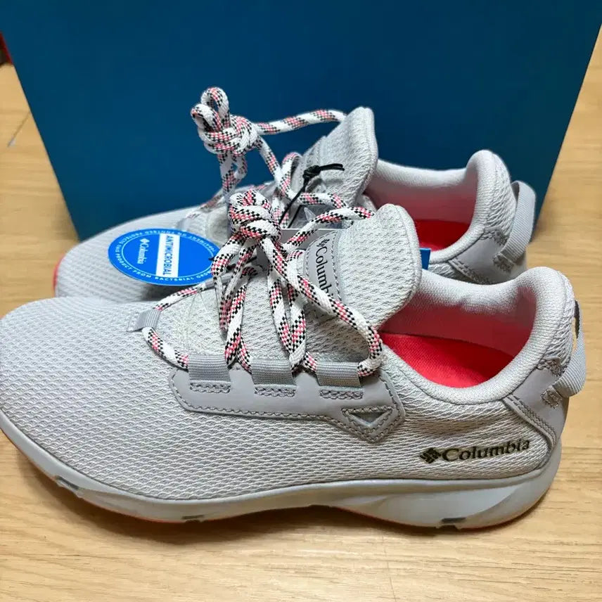 [BUNJANG] Columbia Women's Sneakers Size 230 New / 콜롬비아 여성 운동화 230사이즈 새상품