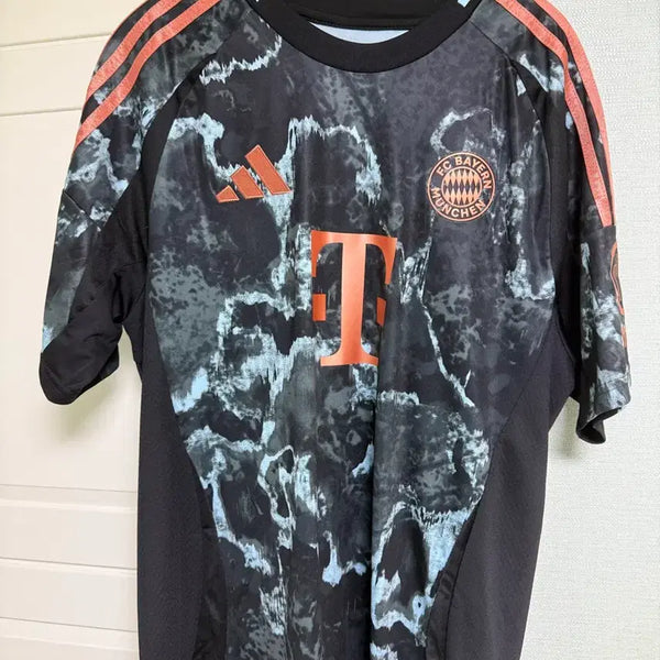 [BUNJANG] Bayern Munich 2023-24 Season Jamal Musiala #42 Football Jersey (International Large) / [해외L] 바이에르 뮌헨 유니폼 판매합니다 축구 유니폼