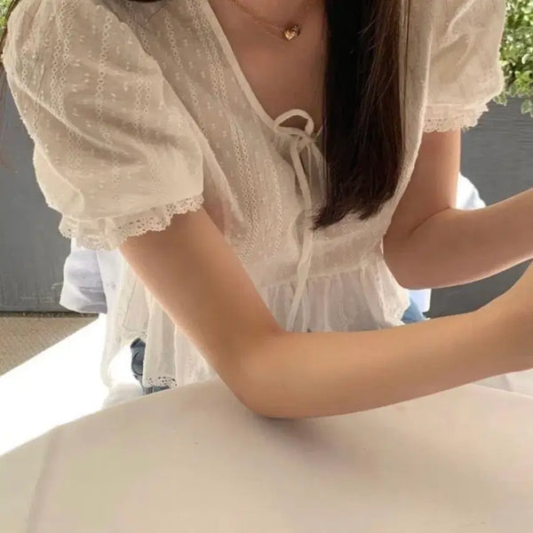 [BUNJANG] Leplaine Eyelet Blouse / 르플레인 Eyelet Blouse 아일렛 블라우스