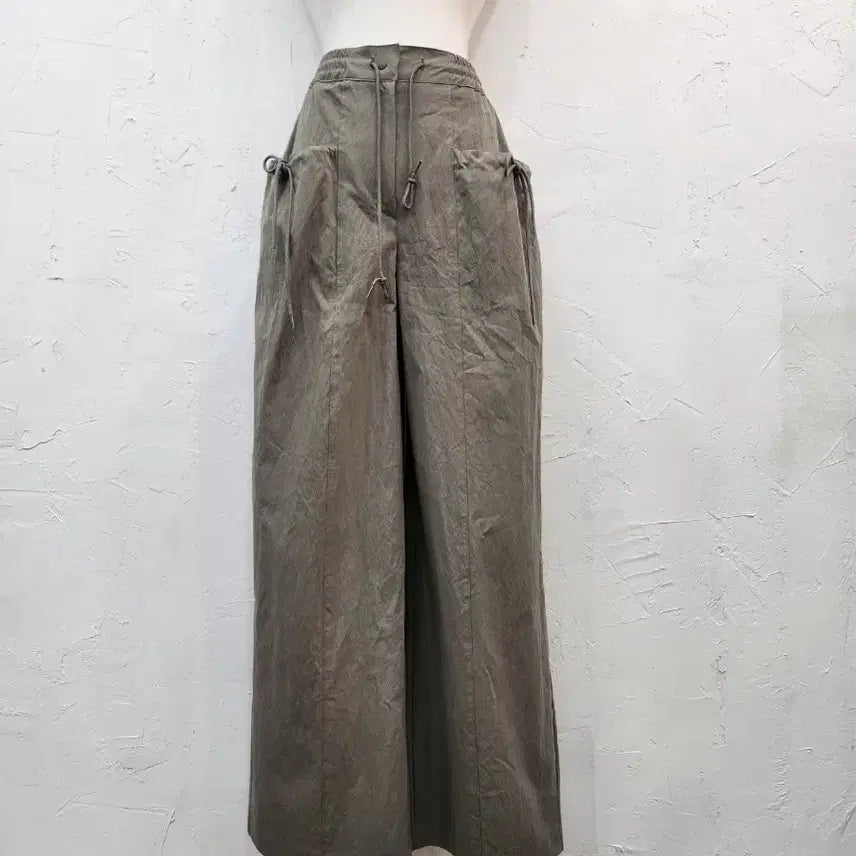 [BUNJANG] Khaki Anorak String Wide Pants / 카키색 아노락스트링 와이드 팬츠