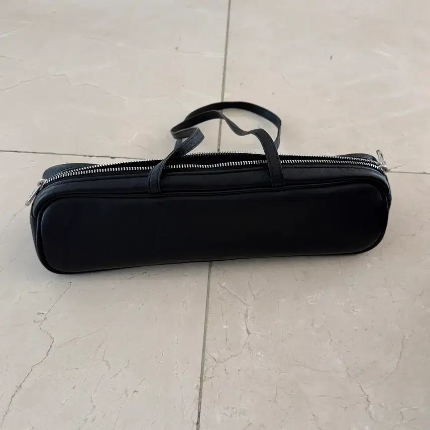 [BUNJANG] Pollysuem Leather Baguette Bag / 폴리수엠 바게트백