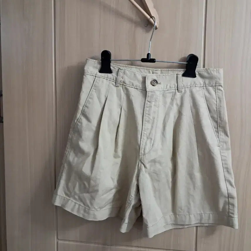 [BUNJANG] Levi's Women's Beige Shorts / 리바이스 반바지 숏팬츠