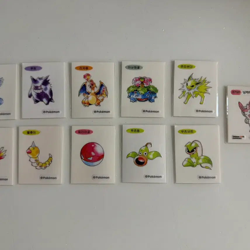 [BUNJANG] Pokemon 30th Anniversary 11-Piece Sticker Bundle Set (Includes Charizard, Venusaur) / 리자몽, 이상해꽃 포함 12종 일괄 포켓몬 30주년 띠부씰 판매해요