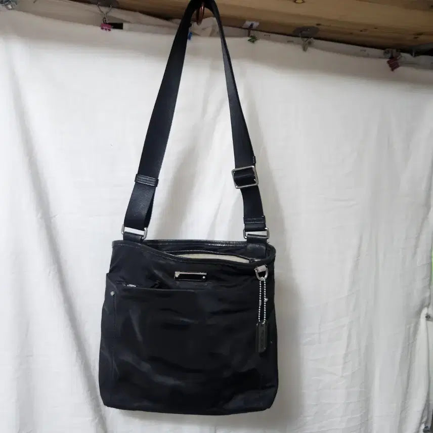 [BUNJANG] Tumi Black Crossbody Bag / 투미 TUMI 블랙 크로스백 24 x25x5