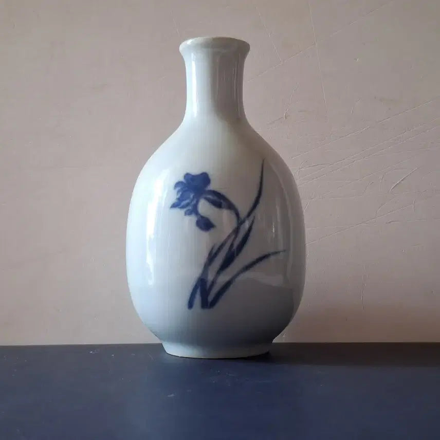 [BUNJANG] White Blushing Celadon 'Dokkuri' Vase / 백화 도꾸리...