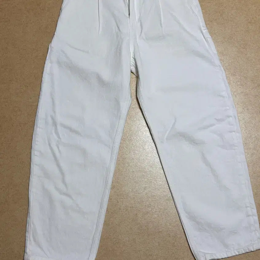 [BUNJANG] Artifects Curbs White Denim Pants - Size S / [Art if acts] 원 턱 커브 화이트 데님 팬츠_오프화이트 S