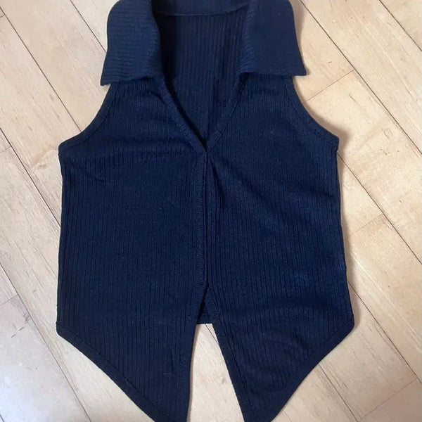 [BUNJANG] Ribbed Collar Vest - Black / 골지 카라넥 베스트 블랙 조끼