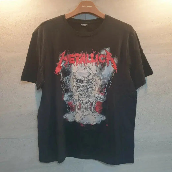 [BUNJANG] Metallica Official Merchandise Short Sleeve T-Shirt / 메탈리카. 오피셜 굿즈. 반팔 티셔츠.