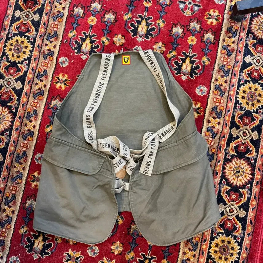 [BUNJANG] Human Made Hunting Vest Khaki / 휴먼메이드 헌팅 베스트 카키