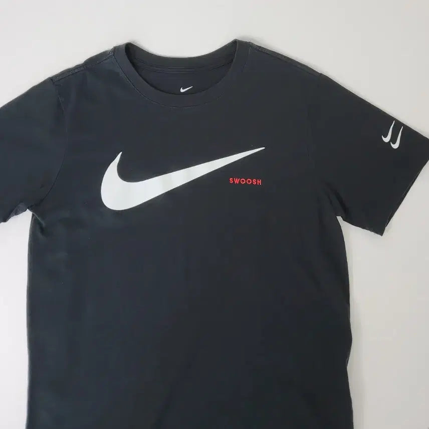 [BUNJANG] Nike Swoosh Short Sleeve T-Shirt Black / 나이키 스우시 반팔 티셔츠 블랙