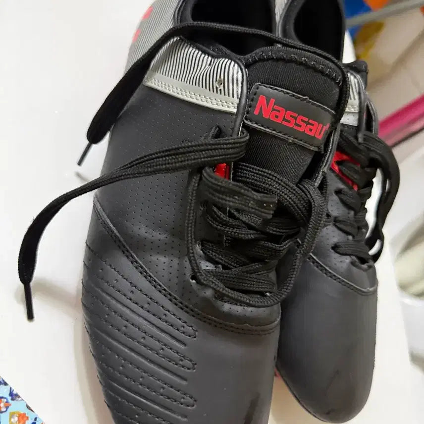 [BUNJANG] Nassau Black Football Cleats Futsal Shoes / Nassau 블랙 축구화 풋살화