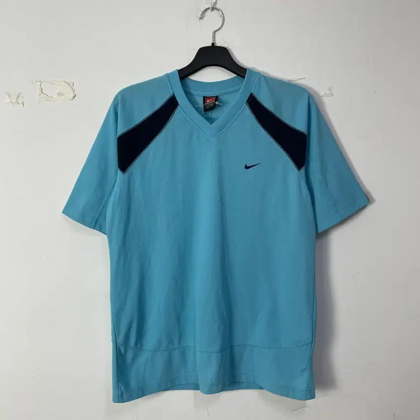 [BUNJANG] Nike V-Neck T-Shirt Blue / 나이키 V넥 반팔티 블루