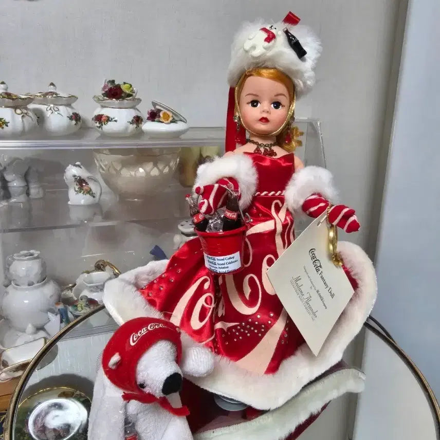 [BUNJANG] Madame Alexander Coca-Cola Fantasy Doll / 마담알렉산더 코카콜라 판타지