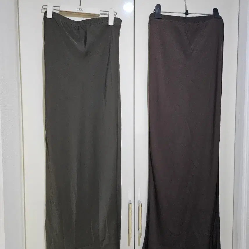 [BUNJANG] J.CHUNG Khaki Silk-Feel Polyester Long Skirt / 제이청 카키 롱 스커트