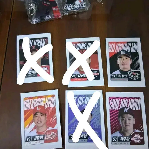 [BUNJANG] Lotte Wellfood KBO Baseball Player Seal Sticker / 롯데웰푸드 KBO 야구 선수 씰(개당)