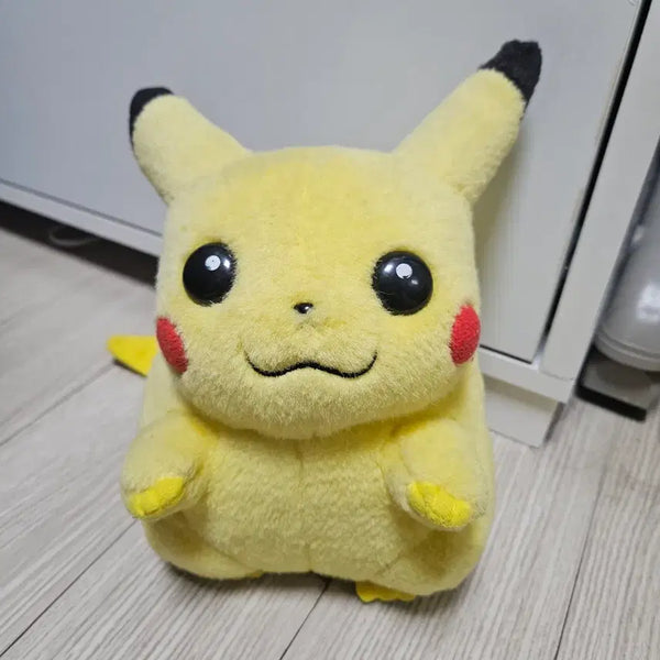 [BUNJANG] Vintage Tomy Pikachu Plush / 고전포켓몬스터인형 토미피카츄인형 tomy피카츄 빈티지인형