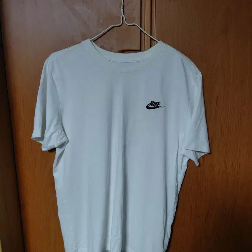 [BUNJANG] Nike White Short Sleeve T-Shirt / 나이키 흰색 반팔 티셔츠