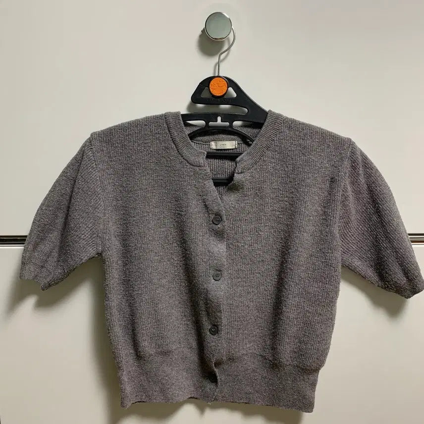 [BUNJANG] Gray Knit Cardigan / 회색 니트 가디건