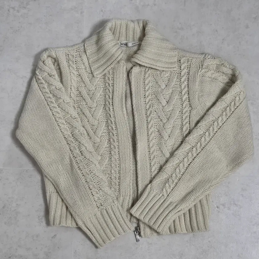 [BUNJANG] MIXXO Ivory Cable Knit Zip-Up Cardigan / MIXXO 아이보리 꽈배기 니트 집업