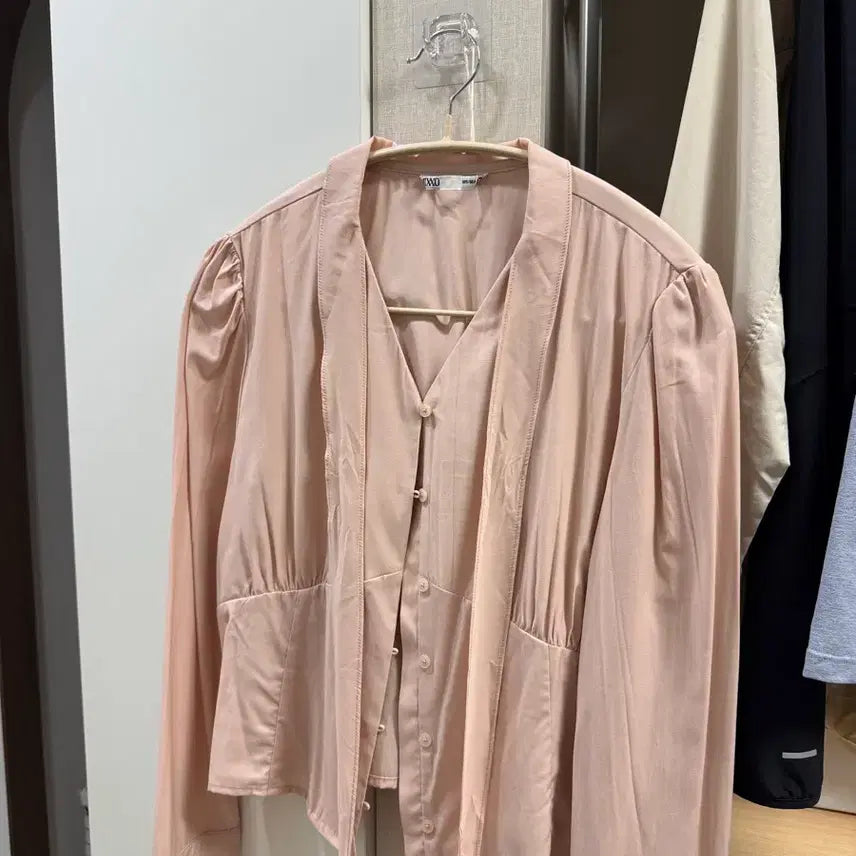 [BUNJANG] Mixxo Tie Blouse / 미쏘 타이 블라우스