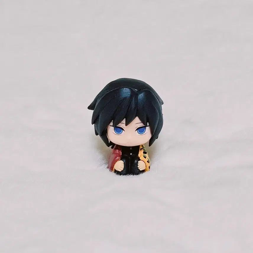 [BUNJANG] Demon Slayer Tomioka Giyu Machi Boko Gacha Figure / 귀멸의칼날 마치보케 토미오카 기유 가챠 피규어